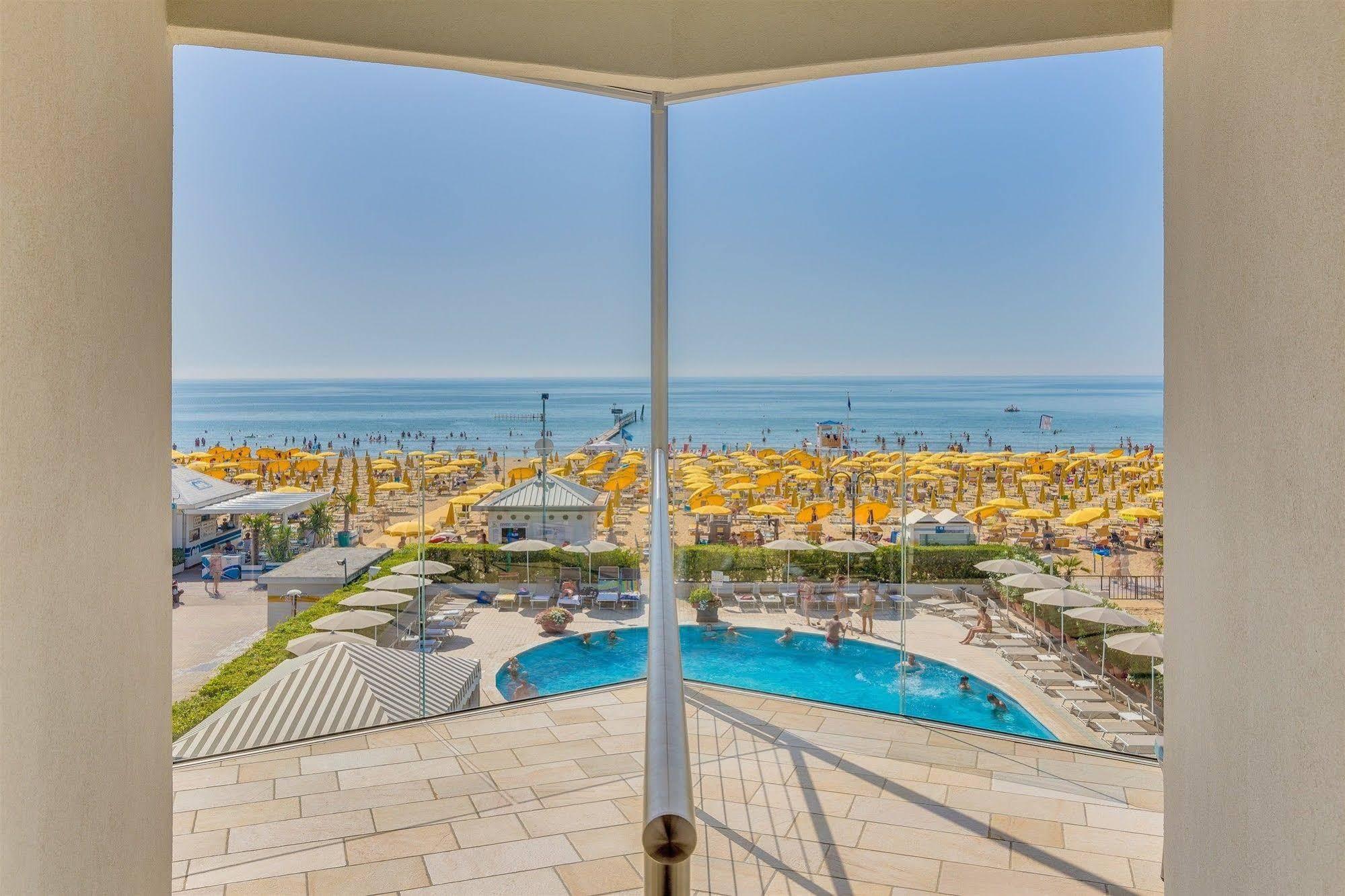 Hotel Delle Mimose Lido di Jesolo Kültér fotó