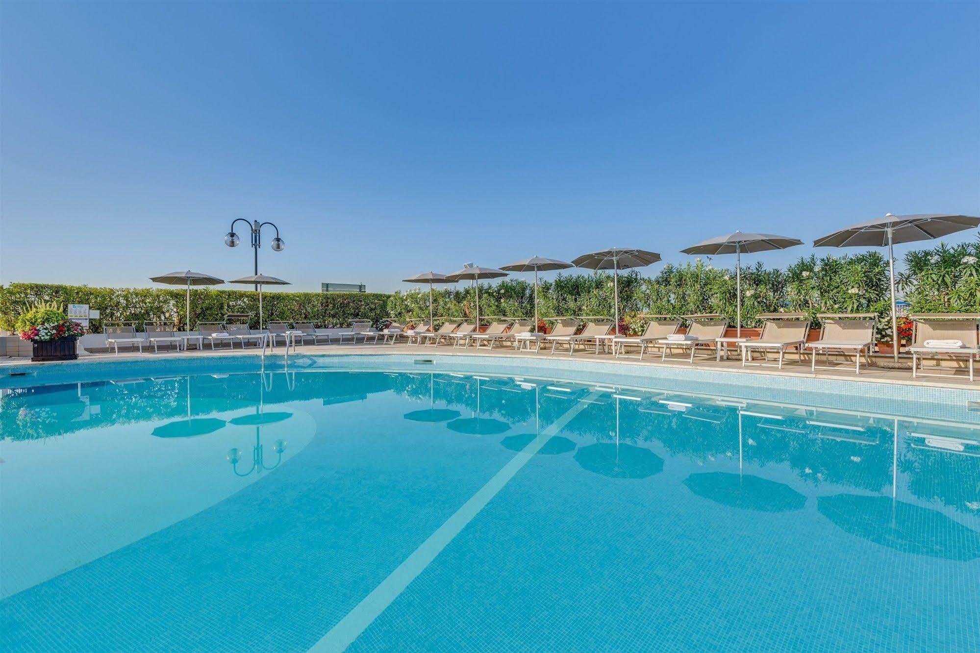 Hotel Delle Mimose Lido di Jesolo Kültér fotó