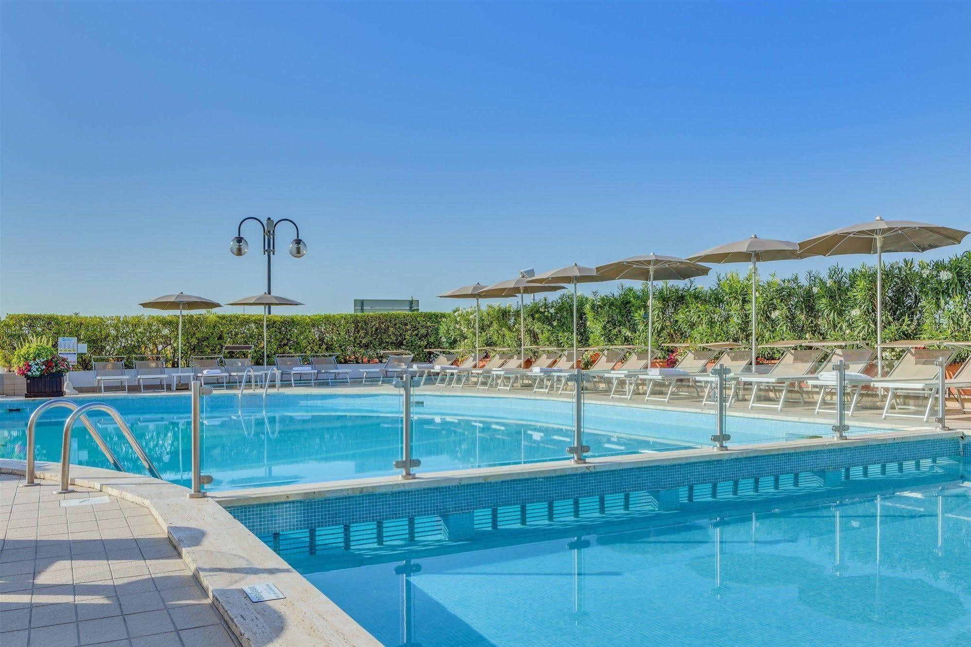 Hotel Delle Mimose Lido di Jesolo Kültér fotó