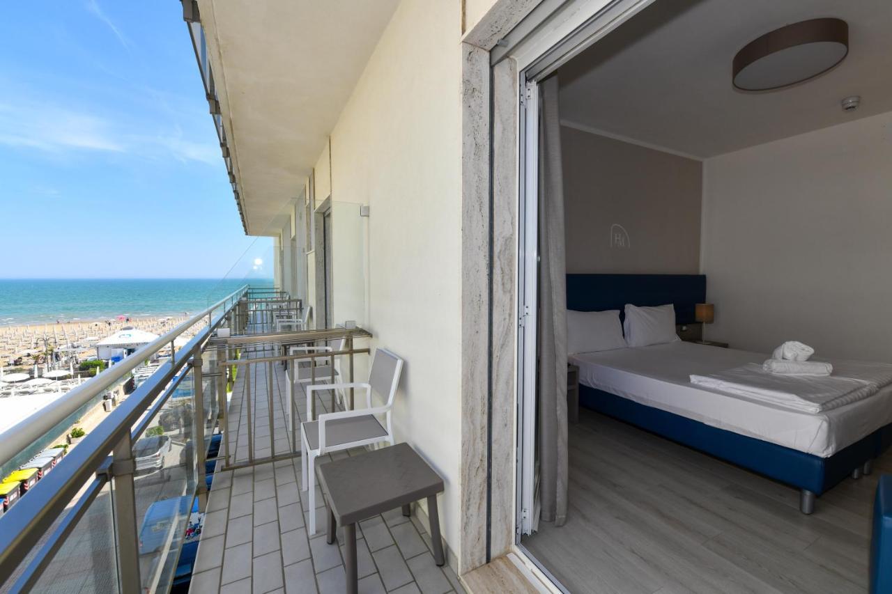 Hotel Delle Mimose Lido di Jesolo Kültér fotó